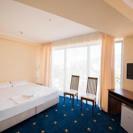 Hotel Evropa Gagra Exterior foto