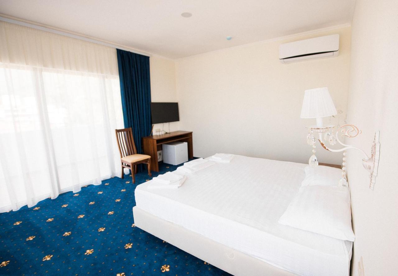 Hotel Evropa Gagra Exterior foto