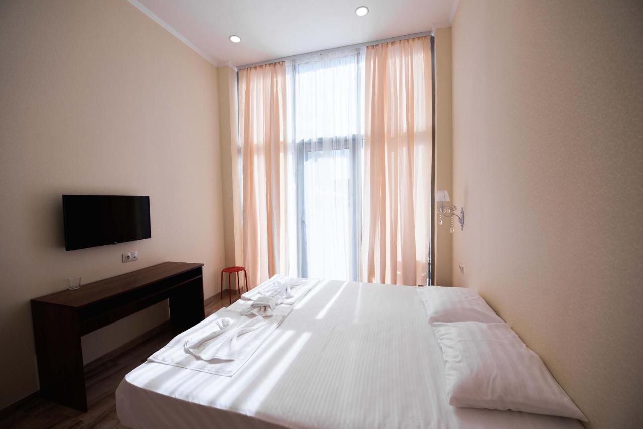 Hotel Evropa Gagra Exterior foto